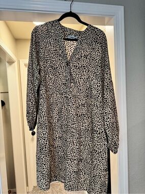 Temofan Black & Cream Printed Long Sleeve Tiered Dress